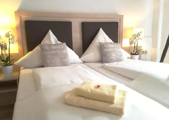 Papen Aenne 3* Kassel